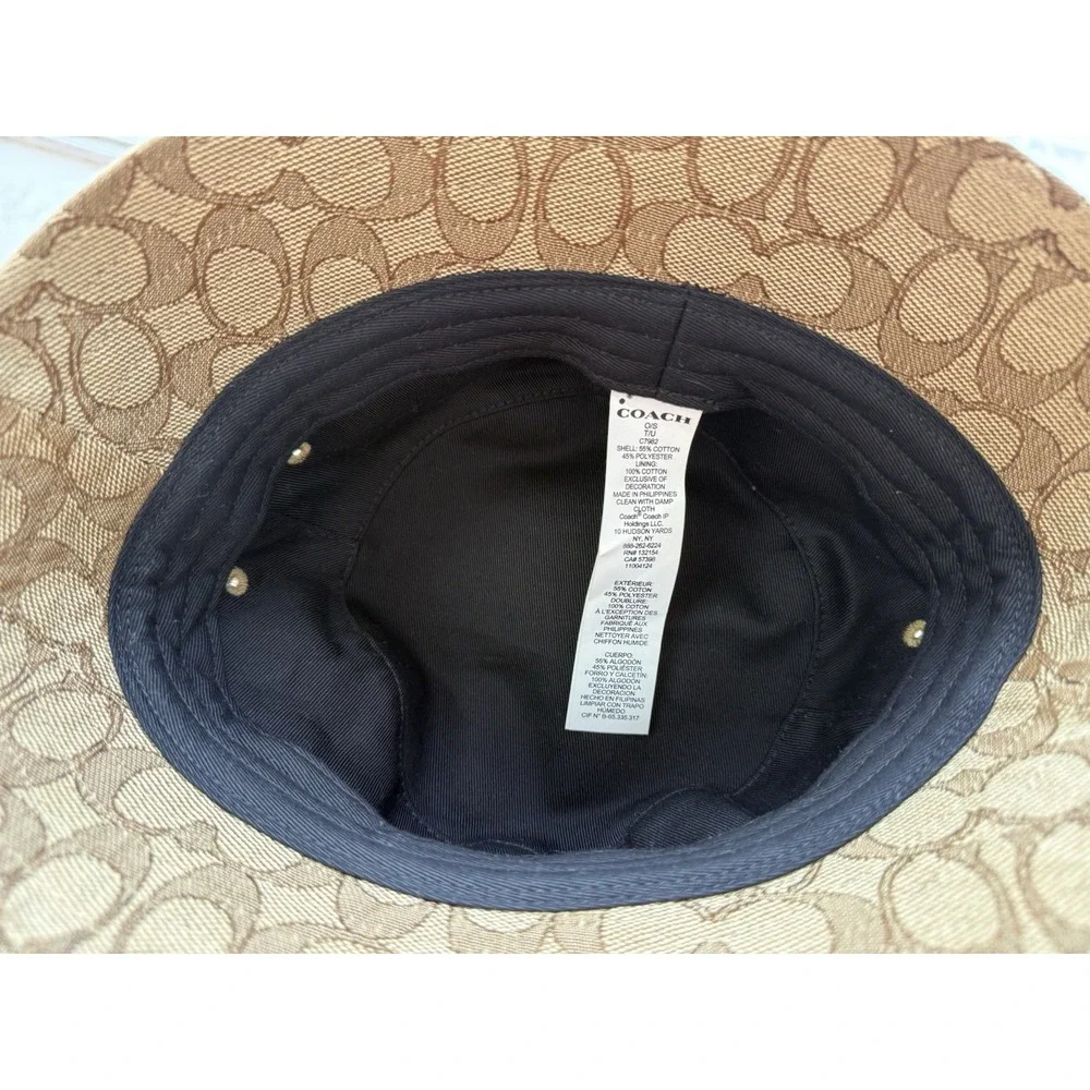 Coach women signature